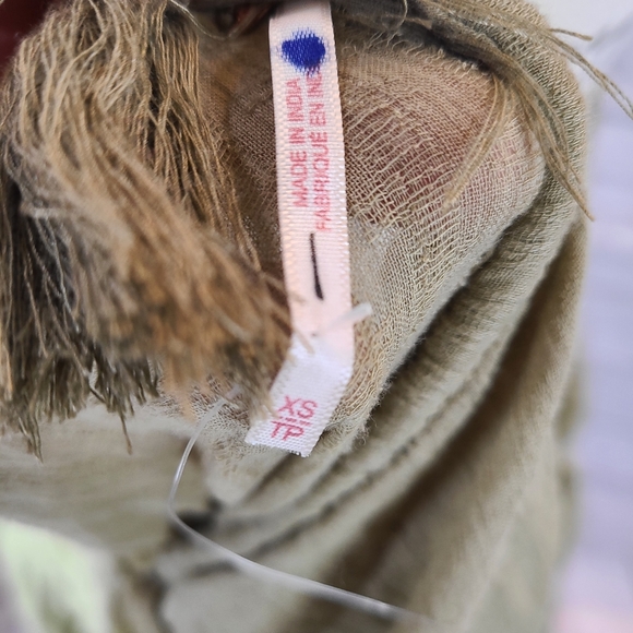 Free Peole Catching Rays Tuni - Picture 4 of 7